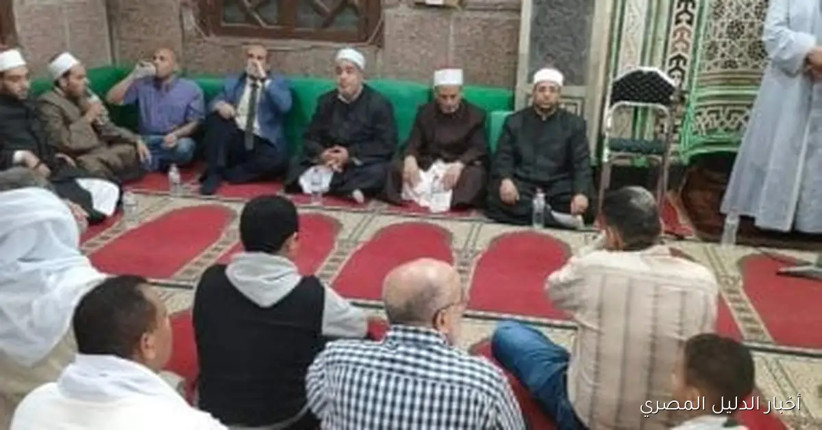 <p><strong>"مسجد العارف بالله في سوهاج: وجهة الزوار ومزار الروحانيين – استكشف جماليات المكان"</strong></p>