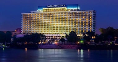 إشغالات فندقي الريتز كارلتون وسفير دهب تتخطى 81% خلال صيف 2023