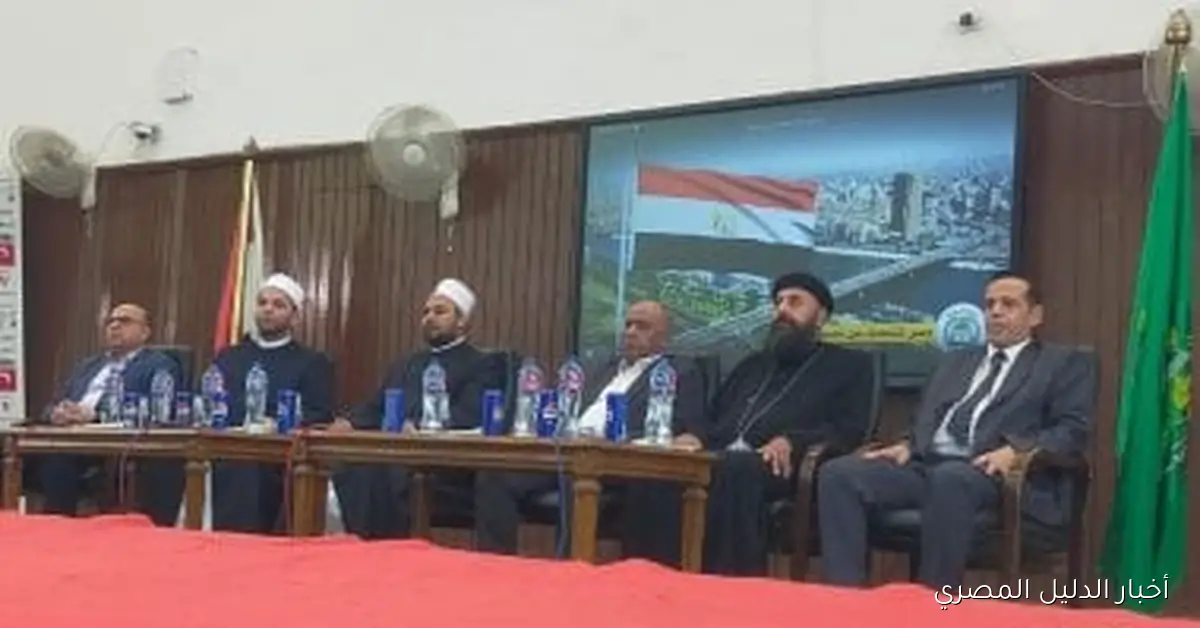 الكاتب الصحفي محمد ثروت يشارك في ندوة “مصر تتحدث عن نفسها” بالمعهد الزراعي بشبرا الخيمة