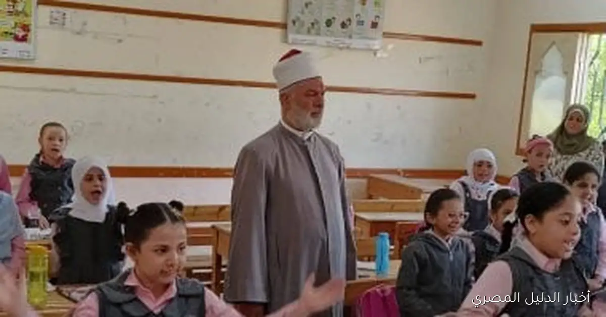 رئيس المنطقة الأزهرية يقوم بجولة تفقدية لمتابعة سير العملية التعليمية في معاهد سوهاج