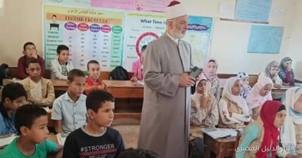 رئيس منطقة سوهاج الأزهرية يقوم بجولة تفقدية للوقوف على سير العملية التعليمية في معاهد الوقدة