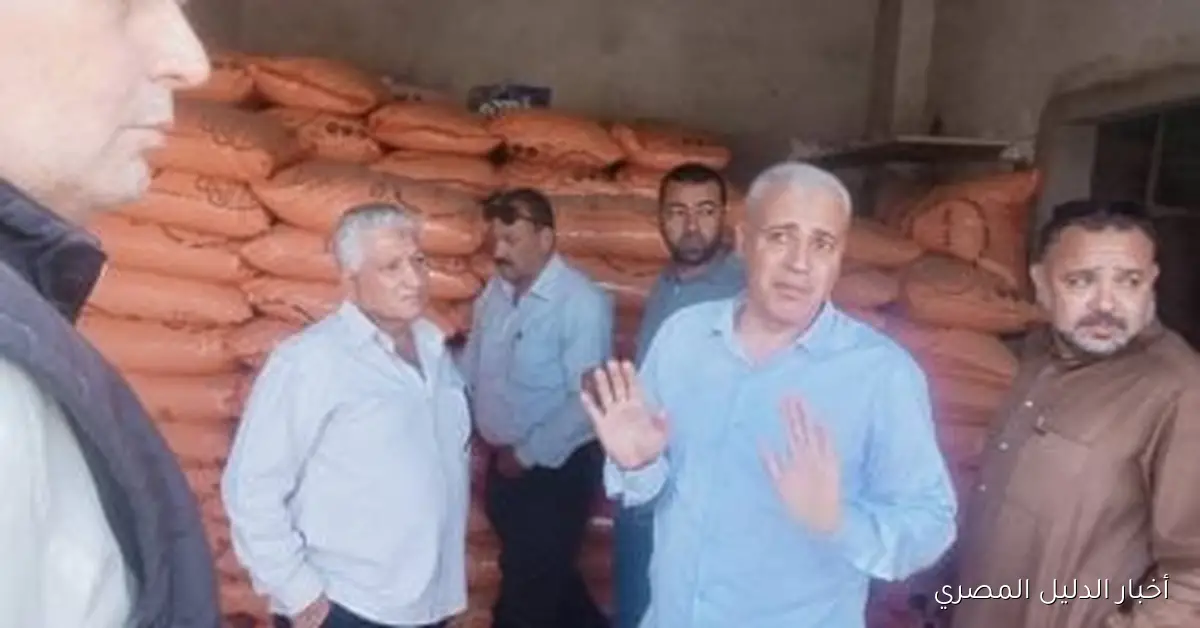 ضبط 585 شيكارة من السماد المدعم في مخزن غير مرخص بالشرقية