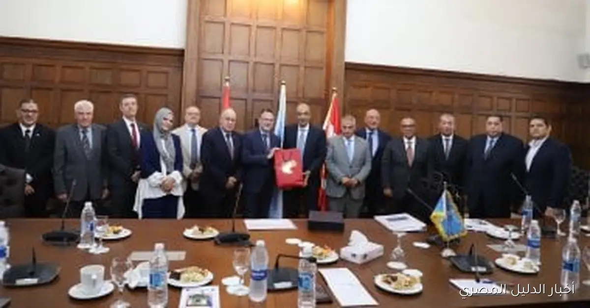 غرفة الإسكندرية تبحث مع السفير الكندي سبل تعزيز التعاون التجاري بين مصر وكندا