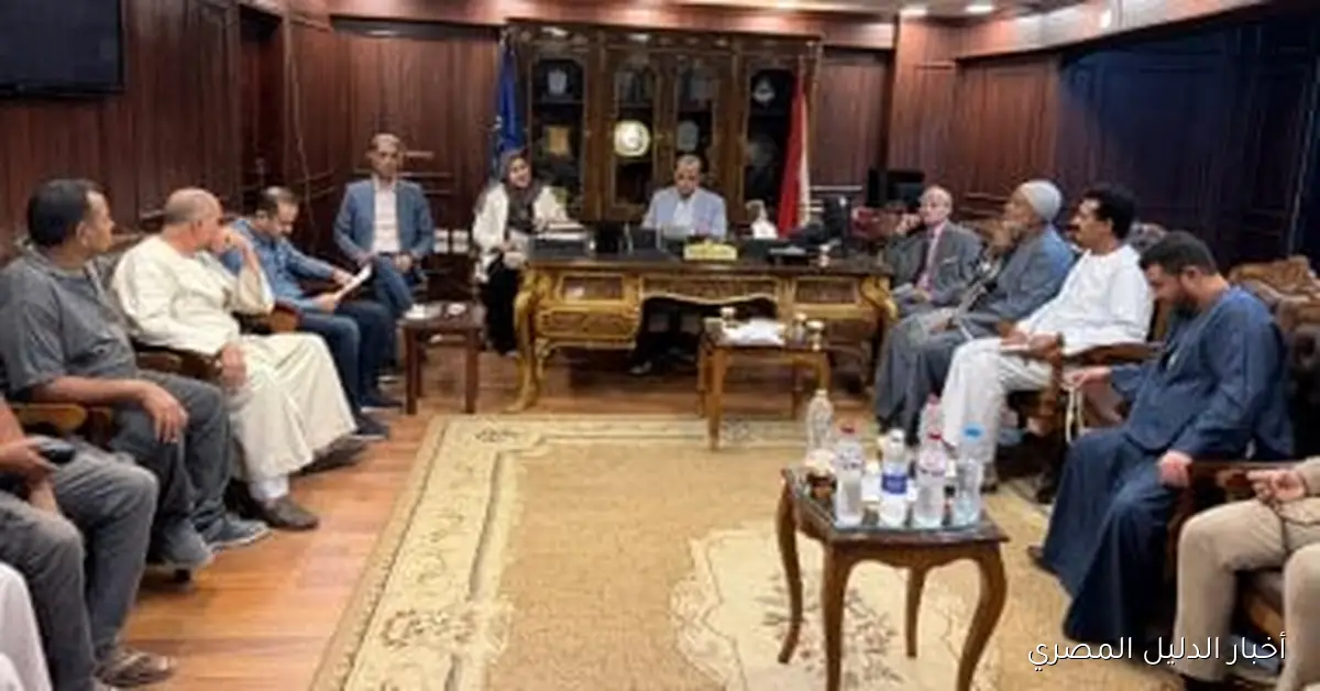 غرفة تجارة سوهاج تبحث مع أصحاب المستودعات في سبل مواجهة زيادة تكاليف التشغيل