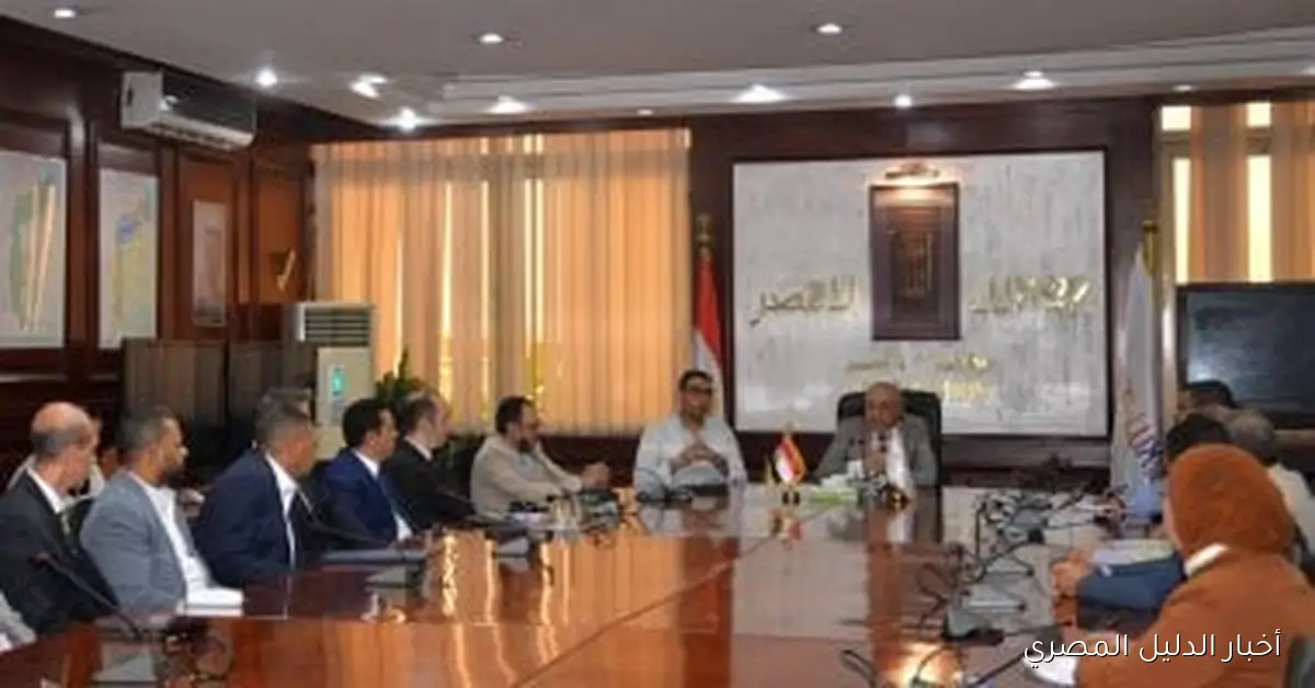 محافظ الأقصر يجتمع لمتابعة الموسم السياحي وتعزيز تطوير المنظومة الأثرية