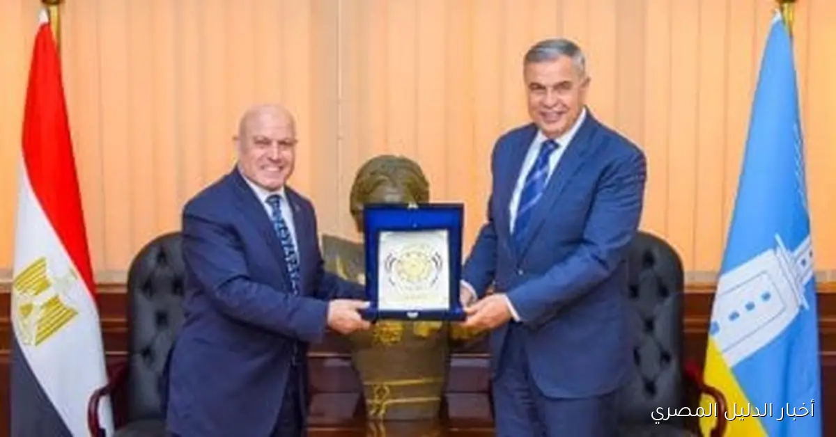 محافظ الإسكندرية يستقبل رئيس هيئة النيابة الإدارية لبحث سبل تعزيز التعاون المشترك