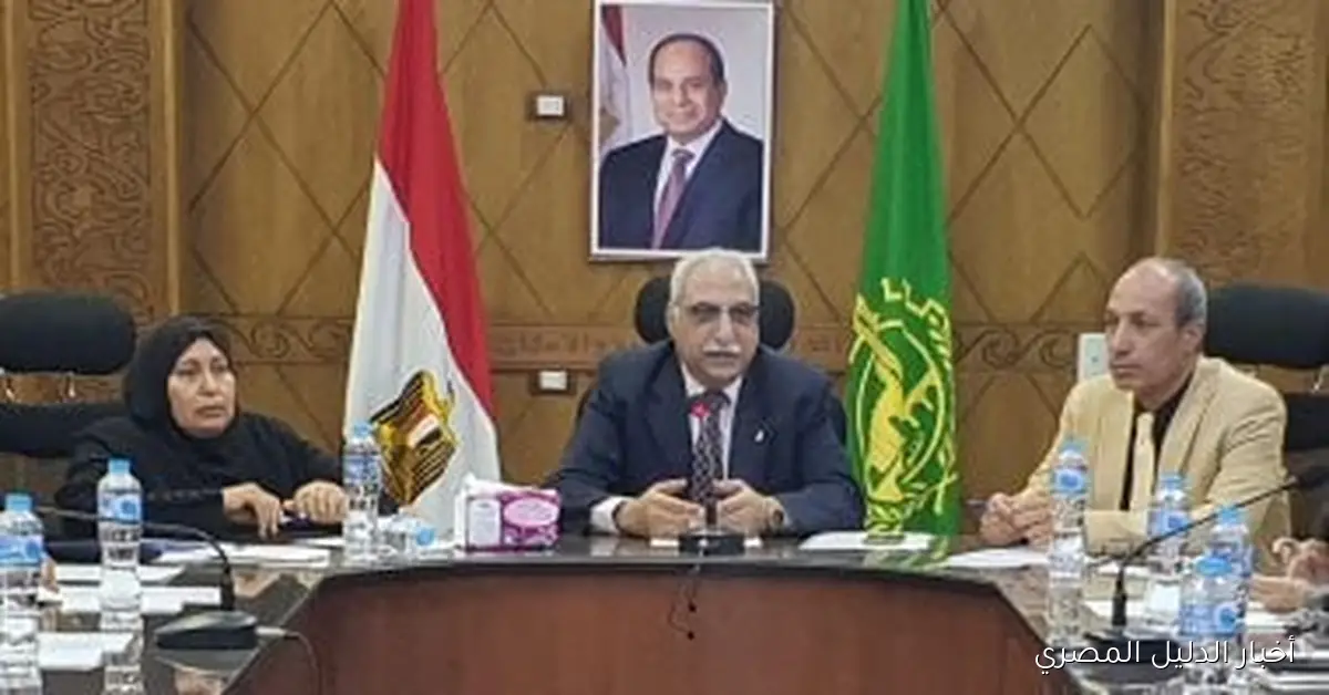 مدير تعليم القليوبية يستعرض آفاق تطوير التعليم المزدوج لتعزيز التنمية الشاملة