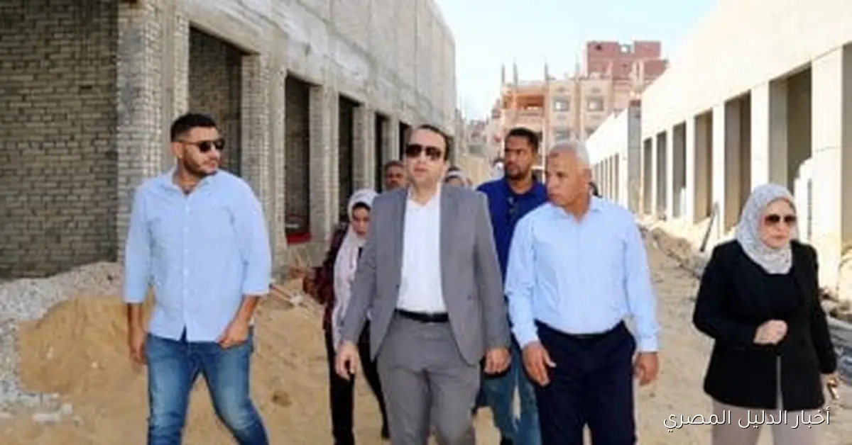 نائب محافظ الإسماعيلية يتفقد أسواق الملابس والخضروات في القنطرة غرب