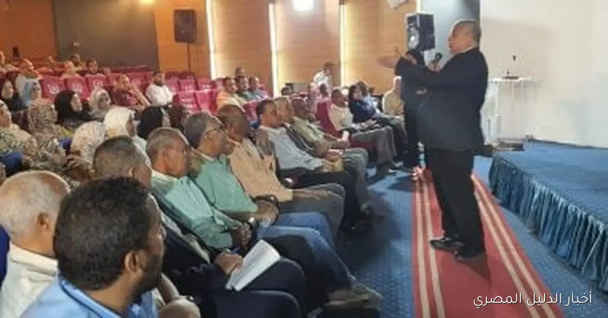 ورشة عمل تمهيدية لتعزيز مهارات 100 معلم في اللغة العربية بالأقصر