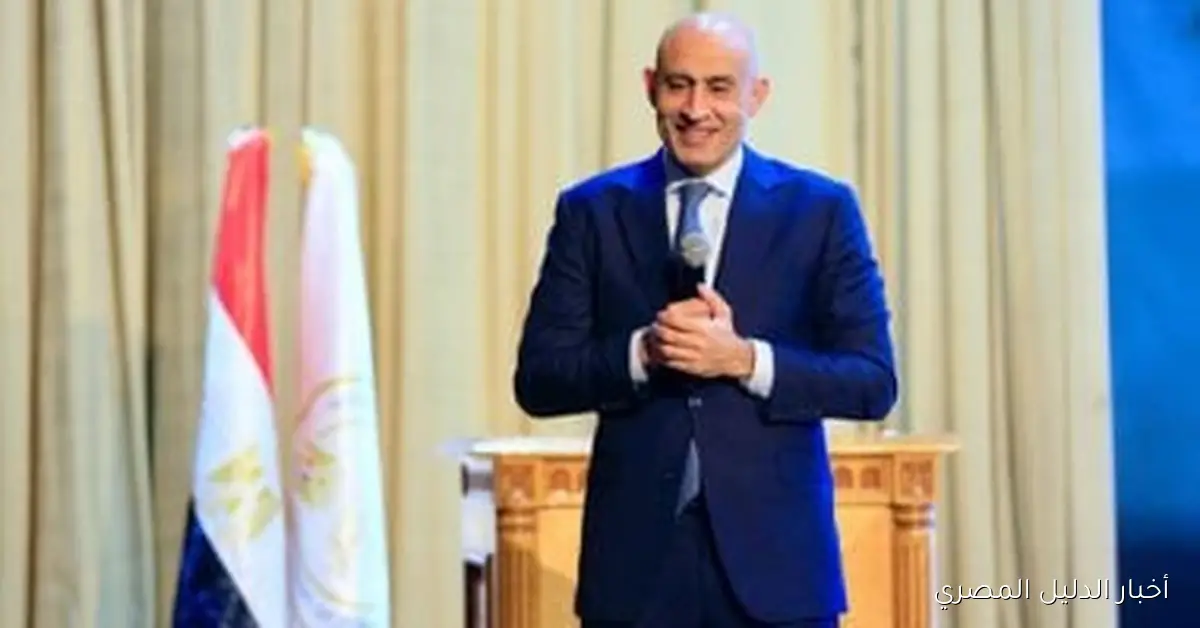 <p><strong>وزير التربية والتعليم يقوم بزيارة ميدانية لعدد من مدارس إدارة البلينا التعليمية في سوهاج</strong></p>