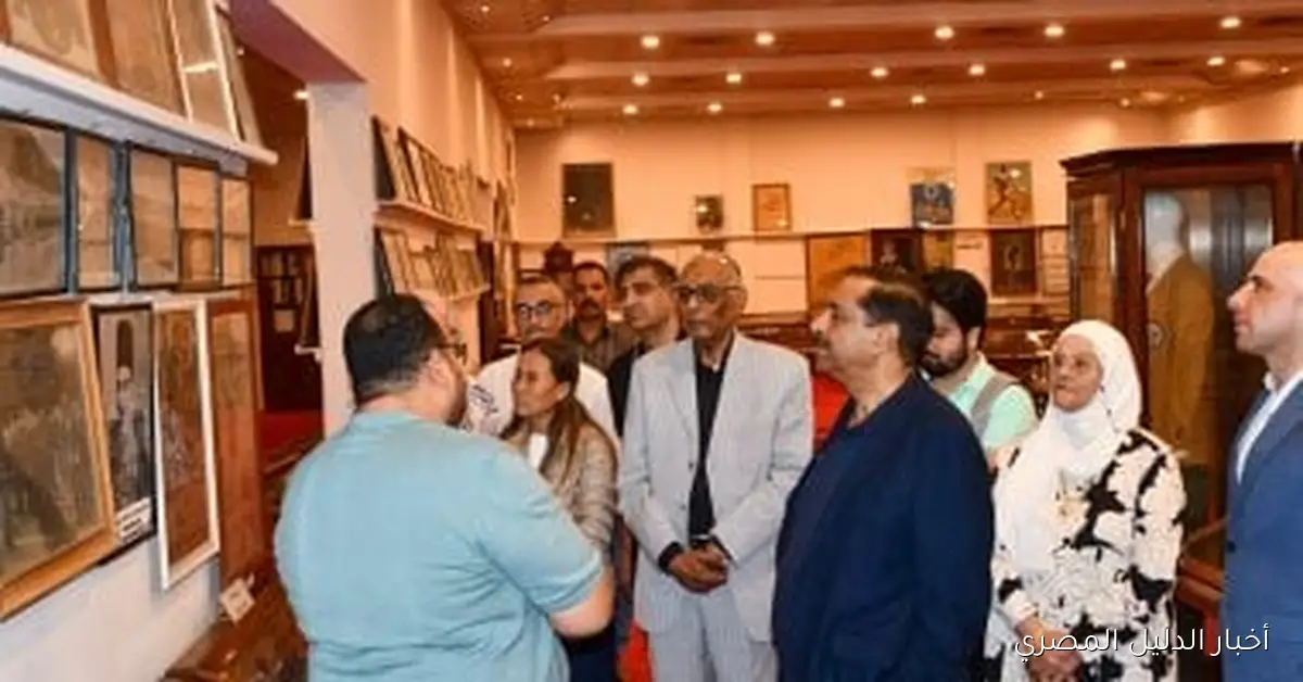 ياسر إدريس يُهدي رئيس الاتحاد الدولي للهوكي القلادة الأولمبية في لحظة تاريخية جذابة