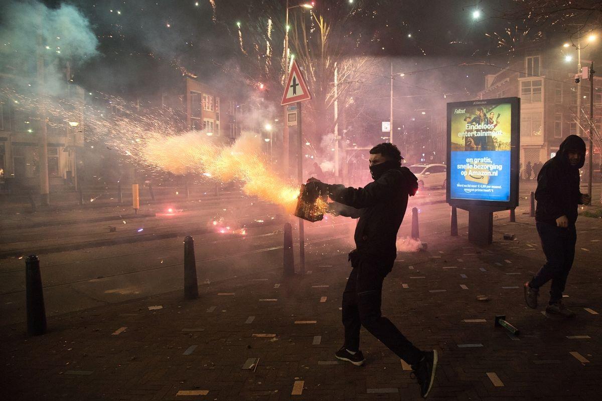 جانب من الفوضى في احتفالات رأس السنة بهولندا