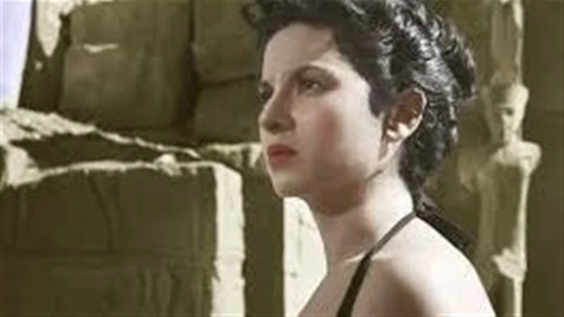 فاتن حمامة فى فيلم صراع فى الوادى