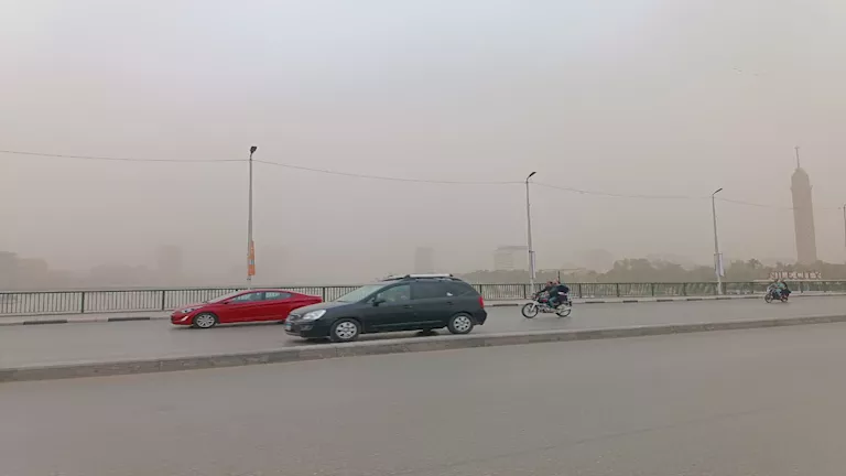 الأرصاد الجوية: توقعات بوجود رياح محملة بالرمال وأمطار خفيفة في مصر اليوم
