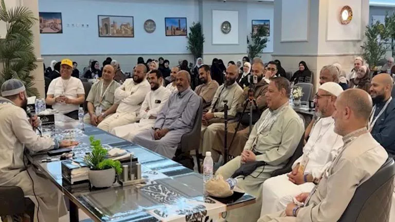 تكثيف الندوات التوعوية في فنادق حجاج السياحة استعدادًا لموسم المناسك