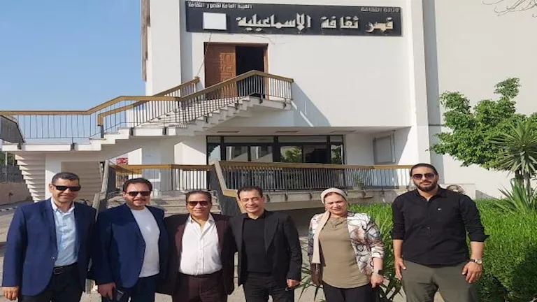 وزير الثقافة يتفقد قصر الإسماعيلية استعدادًا للمهرجان القومي للمسرح