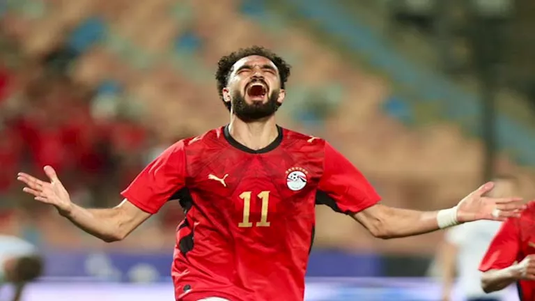 زيكو وحمزة عبد الكريم يقدمان أداءً مميزًا في أول مباراة مع منتخب مصر