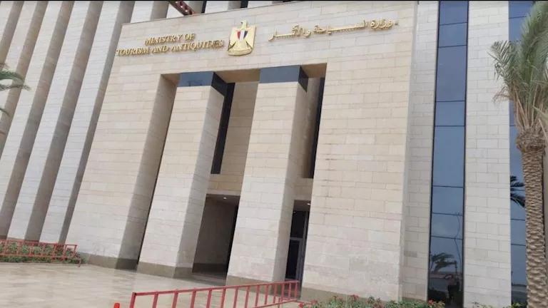 غرفة عمليات لمراقبة المنشآت السياحية في عيد الأضحى 2026 وفقًا لمصدر رسمي
