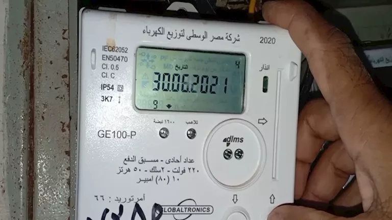 أحمال عداد الكهرباء تشير إلى خطر الفصل المفاجئ رغم وجود رصيد.. الأسباب والتداعيات